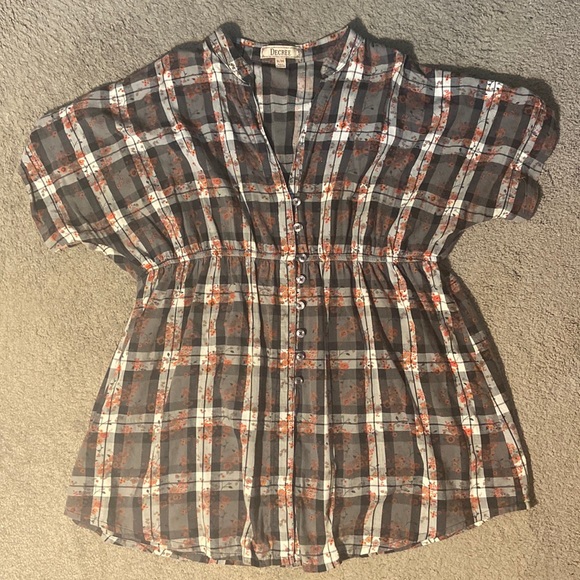 Women’s top - Picture 1 of 4